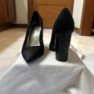Nine West - Black pump with block heel. Size 10